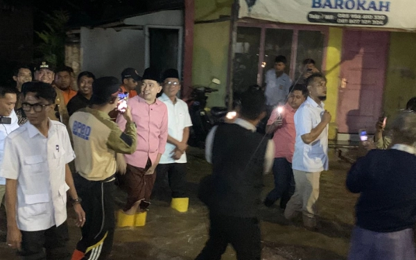 Thumbnail Berita - Banjir Terjang Mumbulsari, Blusukan Bupati Jember Berubah Jadi Inspeksi Darurat