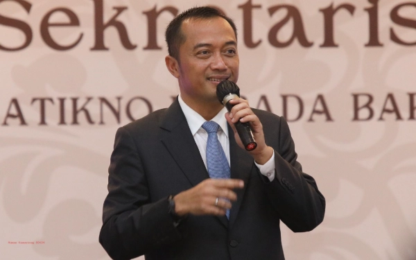 Thumbnail Berita - Hasil Prabowo Kumpulkan 1.200 Rektor dan Guru Besar di Istana: Dana Riset Ditambah Jadi Rp 12 Triliun