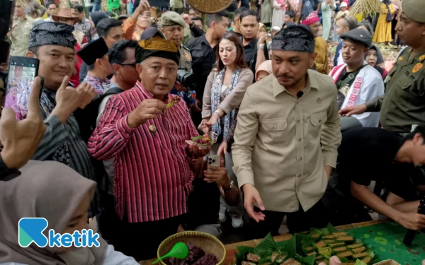 Thumbnail Berita - Melihat Pasar Wisata Boonpring di Kabupaten Malang, Belinya Pakai Koin Khusus