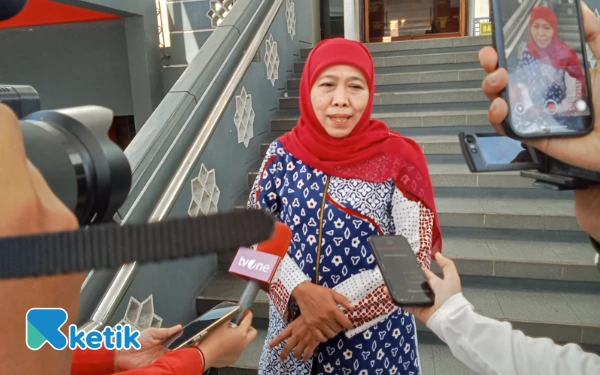 Thumbnail Berita - KPK Jadwalkan Periksa Gubernur Jatim Khofifah di Polda Jatim