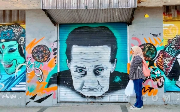 Thumbnail Berita - Legenda Mbah Arifin: Kisah Kesetiaan Tak Berujung di Kayutangan Heritage