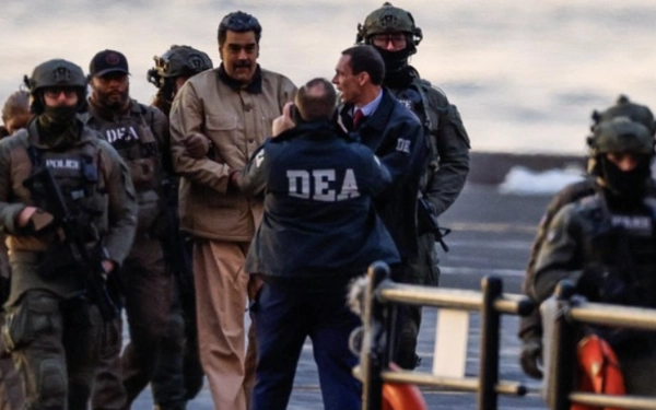 Thumbnail Berita - Sumber Pentagon Bocorkan Rinci Cara Pasukan AS 'Culik' Presiden Venezuela Nicolas Maduro, Bak Film Action!