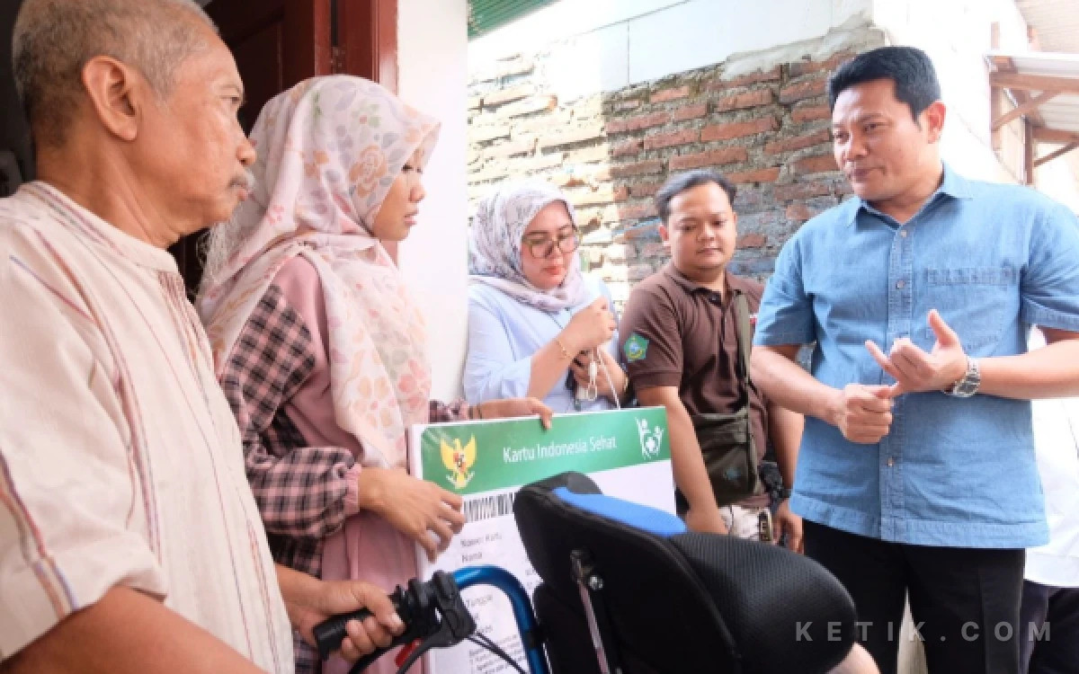 Thumbnail Berita - Bupati Subandi Upayakan Renovasi RTLH dan Bantu Jaminan Kesehatan Warga Sidoarjo