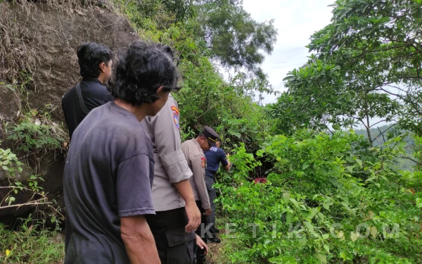 Thumbnail Berita - Kerangkanya Ditemukan di Gunung Jinem, Tetangga Ungkap Aktivitas Misdi Sebelum Hilang