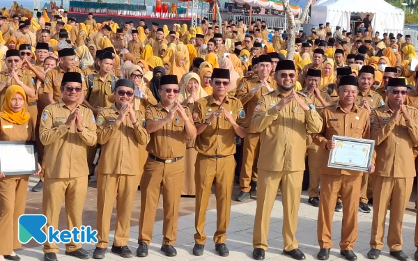 Thumbnail Berita - Refleksi Akhir Tahun Pemda Halsel, Bassam dan Helmi Dorong Etos Kinerja dan Solidaritas Sosial