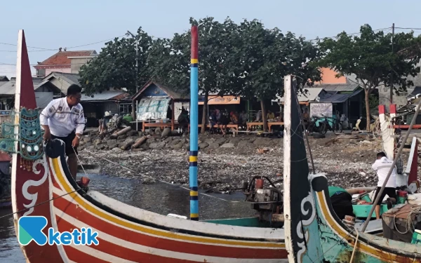 Thumbnail KSOP Panarukan Situbondo Mudahkan Nelayan dengan E-Pas Kecil Gratis, Ini Caranya!