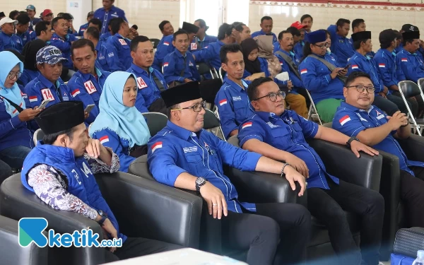 Thumbnail Berita - Instrumen Pemenangan Siap, Partai Demokrat Lumajang Targetkan 7 Kursi