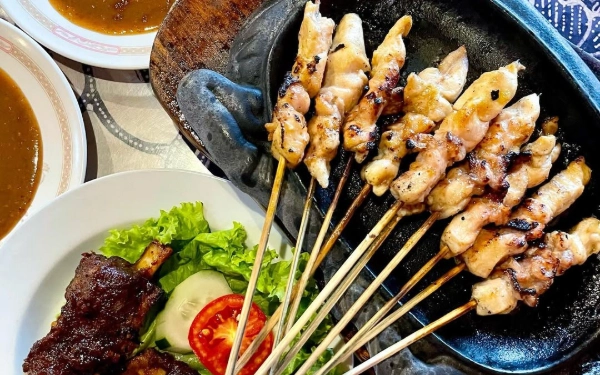 Thumbnail Berita - Bukan Cuma Pos Ketan! Ini 5 Kuliner Legendaris Kota Batu yang Otentik, Unik, dan Dijamin Bikin Nagih