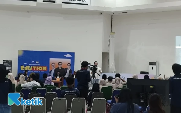 Thumbnail Berita - Jadi 'Tamparan' Bagi Anak Muda, Surabaya Muda Media Stikosa-AWS Ajak Anak Panti Menembus Batas