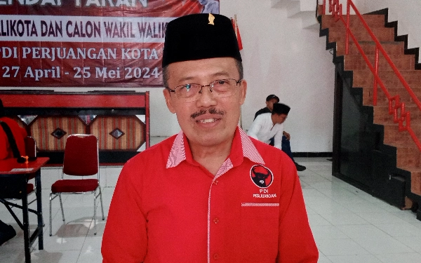 Thumbnail Berita - Borong Jabatan! Punjul Santoso Jabat Wakil Ketua DPRD, Ketua DPC PDIP, Ketua PMI, dan Kwarcab Pramuka Kota Batu