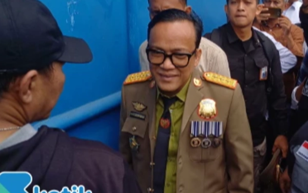 Thumbnail Berita - Prabowo Resmi Pecat Wamenaker Immanuel Ebenezer Usai Jadi Tersangka KPK