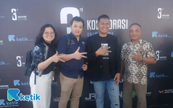 Thumbnail Berita - United Motor Jatim Meriahkan HUT Ke-3 Ketik.com, Pamerkan Motor Listrik Unggulan