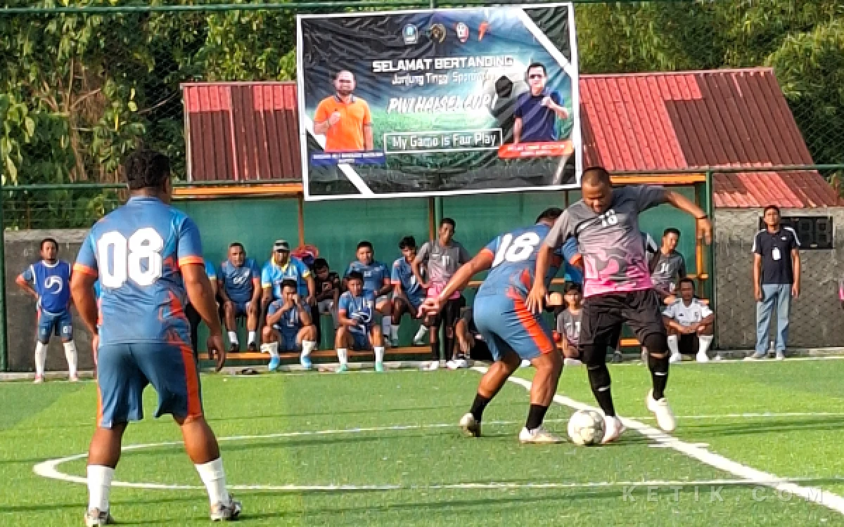 Thumbnail Berita - Klasemen Sementara PWI Halsel Cup I 2026: Saruma 03 Paling Klinis, Lapas FC Paling Produktif