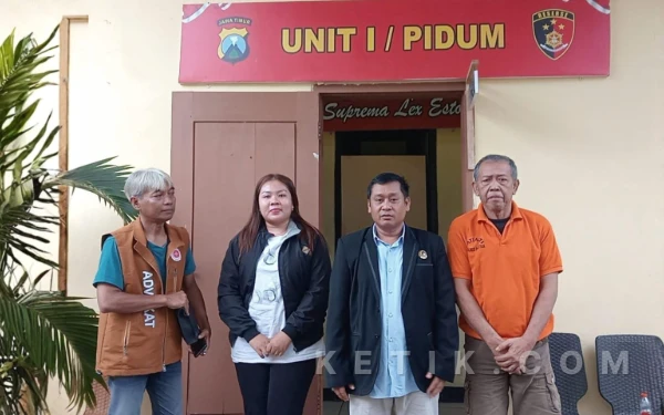 Thumbnail Berita - Usai Disel 60 Hari Kakek Tarman Pacitan Akhirnya Bebas, Penahanan Ditangguhkan Keluarga