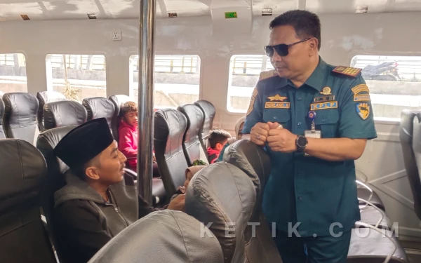Thumbnail Berita - Mudik Gratis Kapal Cepat Situbondo–Raas dan Sapudi, Ribuan Pemudik Disiapkan