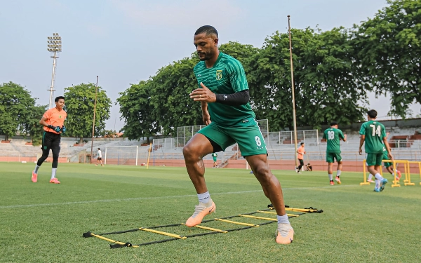 Thumbnail Berita - Persebaya Genjot Stamina Pemain, Usai Libur Latihan 3 Hari