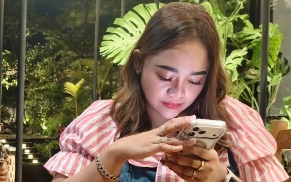 Thumbnail Berita - Mantan Istri Lega, Biduan Kasus Perzinahan ASN Pemkot Batu Kini Dipenjara