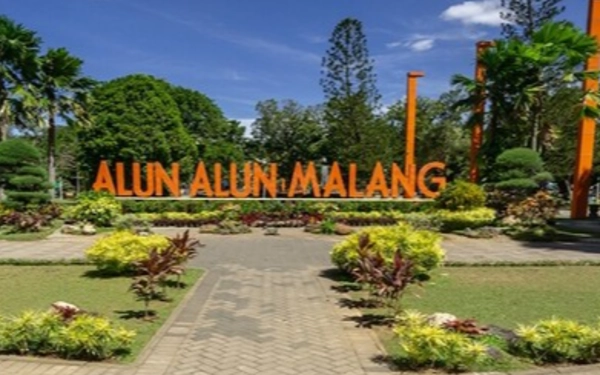 Thumbnail Berita - Menelusuri Jejak Alun-Alun Malang: Mulai dari Madyopuro hingga Kepanjen