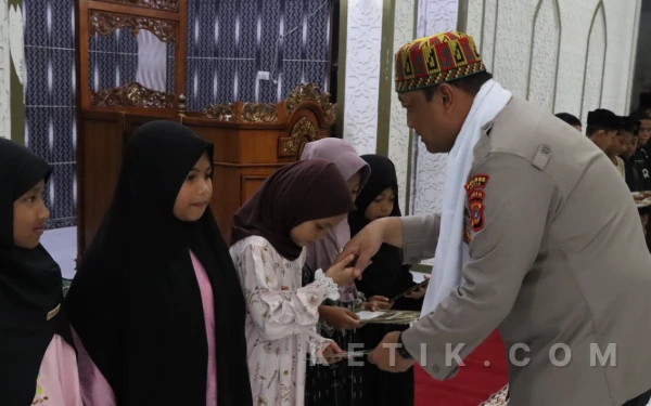 Thumbnail Berita - Jambo Bang Bhabin Bukber Bersama Polres Abdya, Petani, Yatim Piatu dan Gen-Z