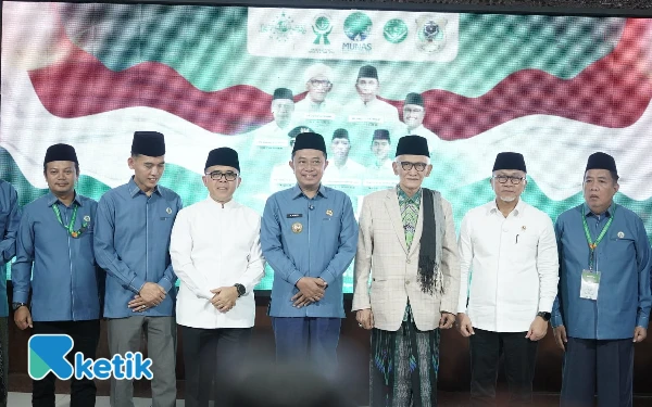 Thumbnail Berita - Munas Majelis Alumni IPNU Digelar di Bondowoso, Bupati KH Abdul Hamid Wahid Sambut Hangat