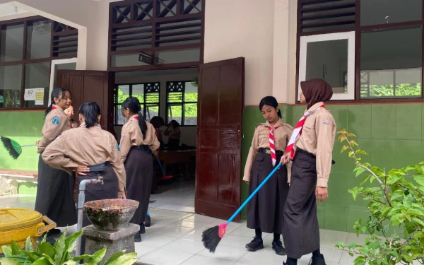 Thumbnail Berita - SMPN 1 Kepanjen Mantapkan Langkah Menuju Adiwiyata Nasional 2026