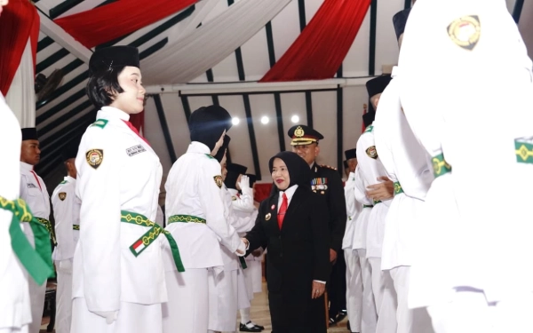 Thumbnail Berita - Dikukuhkan Wabup Malang, 75 Paskibra Siap Bertugas di Upacara HUT ke-80 RI