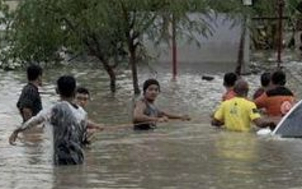 Thumbnail Berita - Banjir Terjang Tembalang Semarang, 2 Meninggal