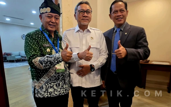 Thumbnail Berita - Deal dengan Dua Menteri, Bupati Sanusi: Incinerator WtE  Senilai Rp2 T hingga Rp3 T Akan Berdiri di Kabupaten Malang