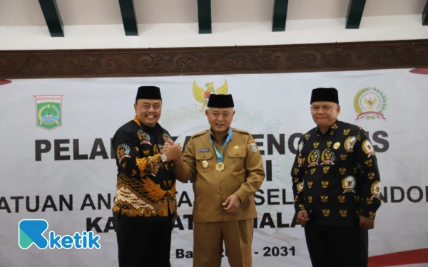 Thumbnail Berita - Pelantikan Pengurus PABPDSI, Bupati Malang Dinobatkan Sebagai Bapak BPD