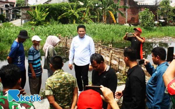 Thumbnail Berita - Bupati Subandi Mitigasi Banjir di Kawasan Kota Sidoarjo, Warga Perumahan Sampaikan Banyak Permintaan