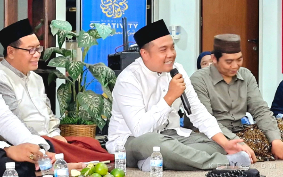 Foto Ketua P4NJ Malang Raya, H Masyhudi, saat menyampaikan sambutan di acara Harlah Ke-29 IMAN Malang Raya. (Foto: Naufal Ardiansyah/Ketik.com)