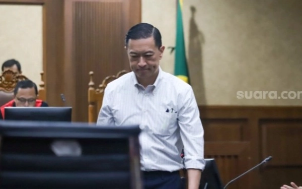 Thumbnail Berita - Tom Lembong Divonis 4,5 Tahun Penjara di Kasus Korupsi Impor Gula