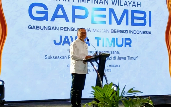 Thumbnail Berita - Stok Beras Membeludak, Pemerintah Kebut Pembangunan 100 Gudang Bulog Baru Rp5 Triliun