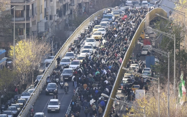 Thumbnail Berita - Protes Massal Masyarakat Iran Meluas, Pemerintah Matikan Jaringan Internet