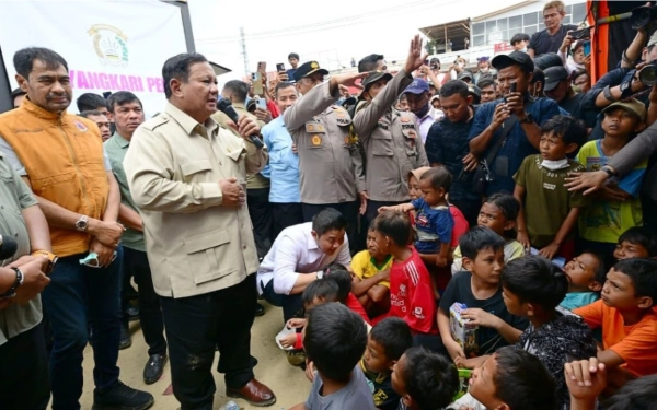 Thumbnail Berita - DPR Minta Presiden Prabowo Waspadai Laporan ‘ABS Asal Bapak Senang’ dalam Penanganan Bencana Sumatera