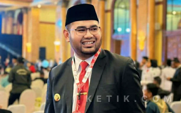 Thumbnail Berita - Bupati Bassam Bidik Apresiasi PWI Pusat untuk Pendidikan Halmahera Selatan