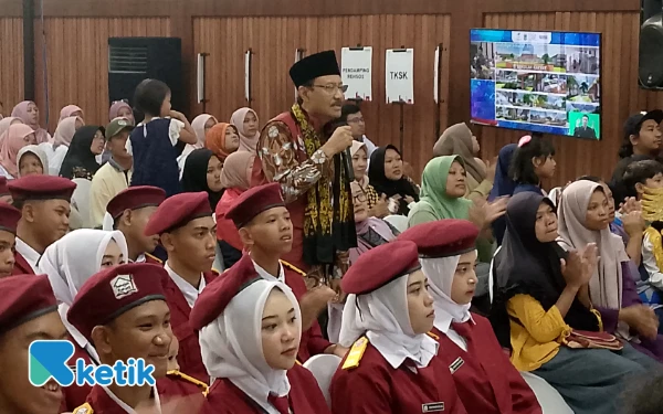 Thumbnail Berita - Dibangun Presiden, Mensos Gus Ipul Bocorkan Desain Sekolah Rakyat di Kabupaten Malang
