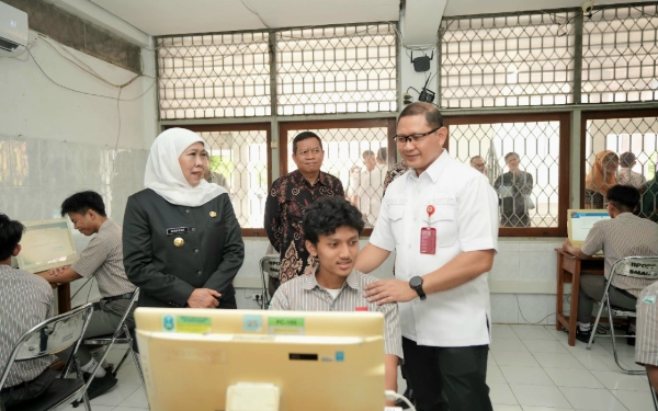 Thumbnail Berita - Evaluasi TKA Jatim! Antara Kendala Teknis dan Optimisme Masa Depan Siswa, Ini Kata Kadindik