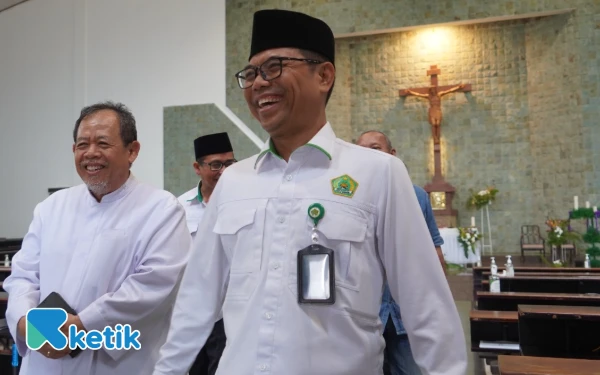 Thumbnail Berita - Jelang Natal 2025, Kemenag Jatim Tinjau Kesiapan Gereja di Surabaya dan Sidoarjo