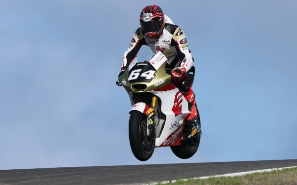 Thumbnail Berita - Mario Aji Cetak Sejarah Baru Moto2 untuk Indonesia!