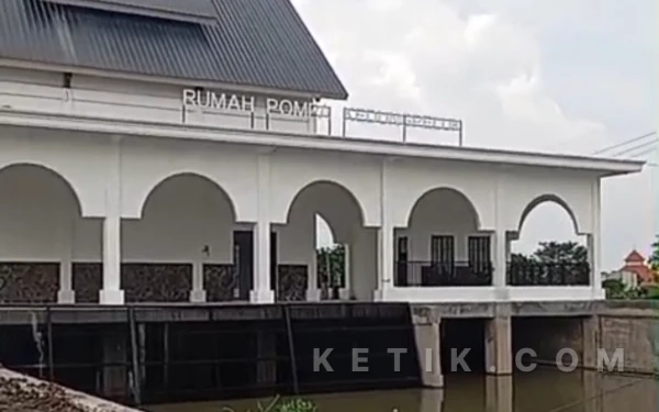 Thumbnail Berita - Bupati Subandi Dilapori Dampak Proyek Rumah Pompa Kedungpeluk