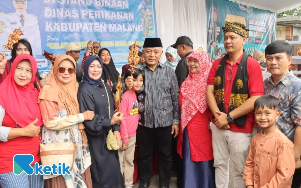 Thumbnail Berita - Disperindag Sukses Gelar Pasar Murah Hari Jadi ke-1265 Kabupaten Malang, Sembako Ludes Terjual