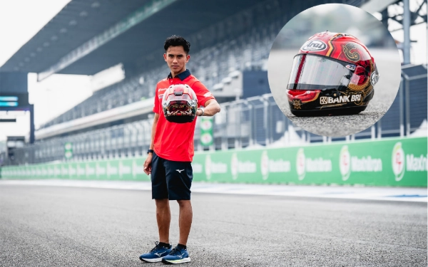 Thumbnail Bangga Sebagai Indonesia! Mario Aji Kembali Usung Keagungan Budaya Nusantara di Livery Helm Moto2 2026