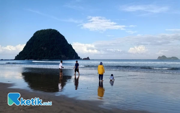 Thumbnail Berita - 10 Pantai di Banyuwangi, Surga Wisata di Ujung Timur Pulau Jawa