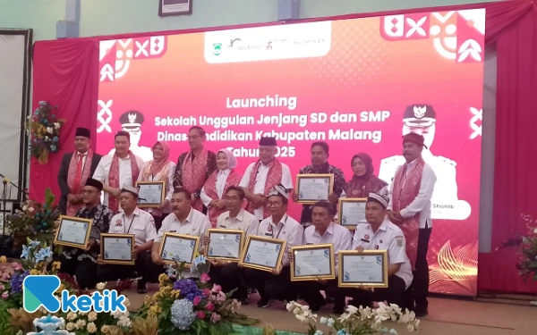 Thumbnail Berita - Dilaunching Bupati Sanusi, Ini Daftar 17 SD dan SMP Unggulan Kabupaten Malang
