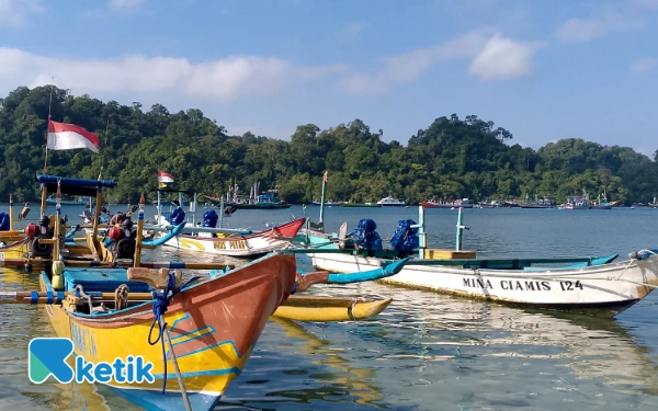 Thumbnail Berita - BBM Solar Subsidi Langka, Nelayan Sendangbiru Kabupaten Malang Sulit Melaut