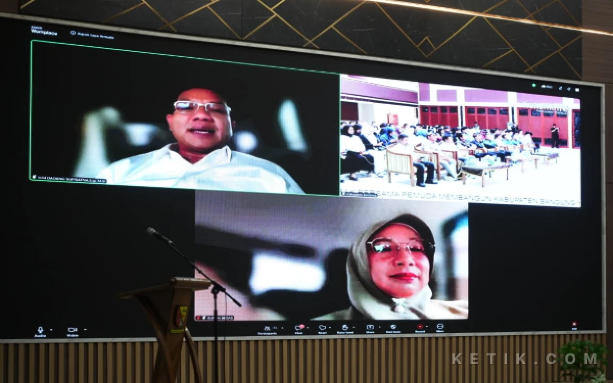 Thumbnail Berita - Bupati Bandung Ajak Pemuda Jadi Pelopor Pengelolaan Sampah dan Wirausaha Muda