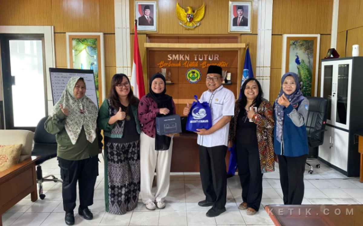 Thumbnail Berita - Lewat Video ILM, FISIP UB Tanamkan Karakter Anti-Bullying pada Siswa SMKN 1 Tutur Pasuruan