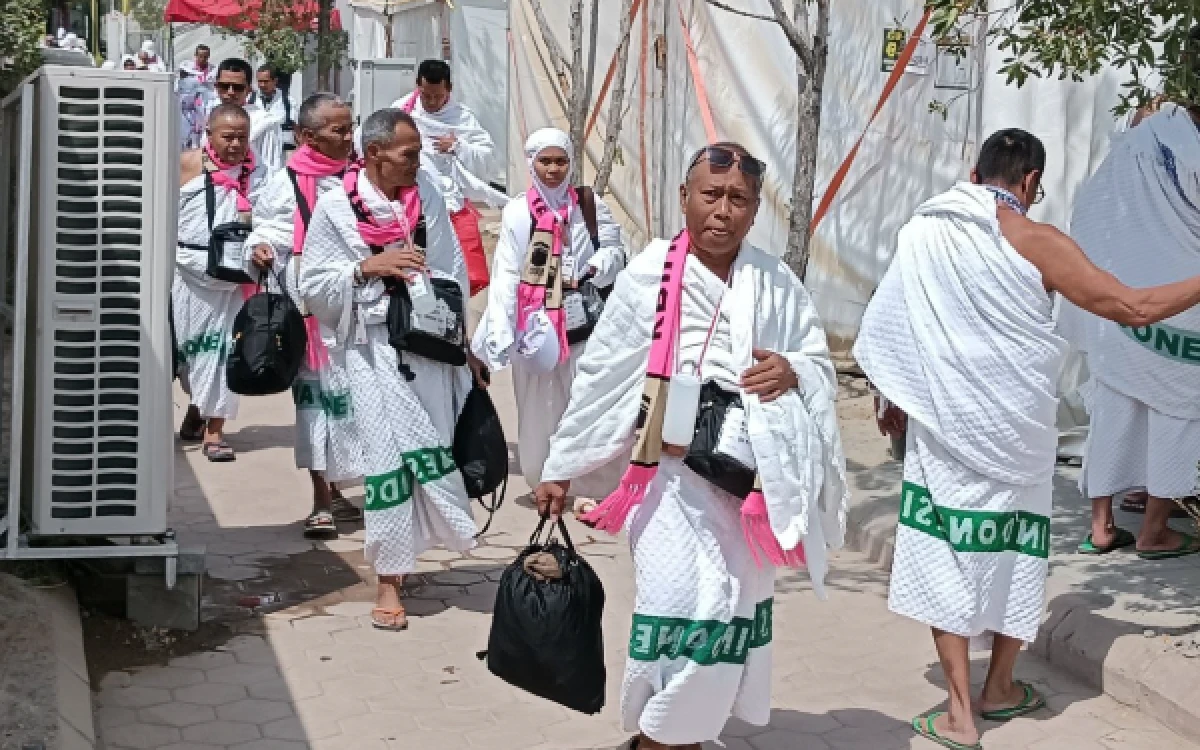 Thumbnail Berita - KBIHU Probolinggo dan Jakarta Kedapatan Langgar Ketentuan, Ini Sikap Kemenhaj