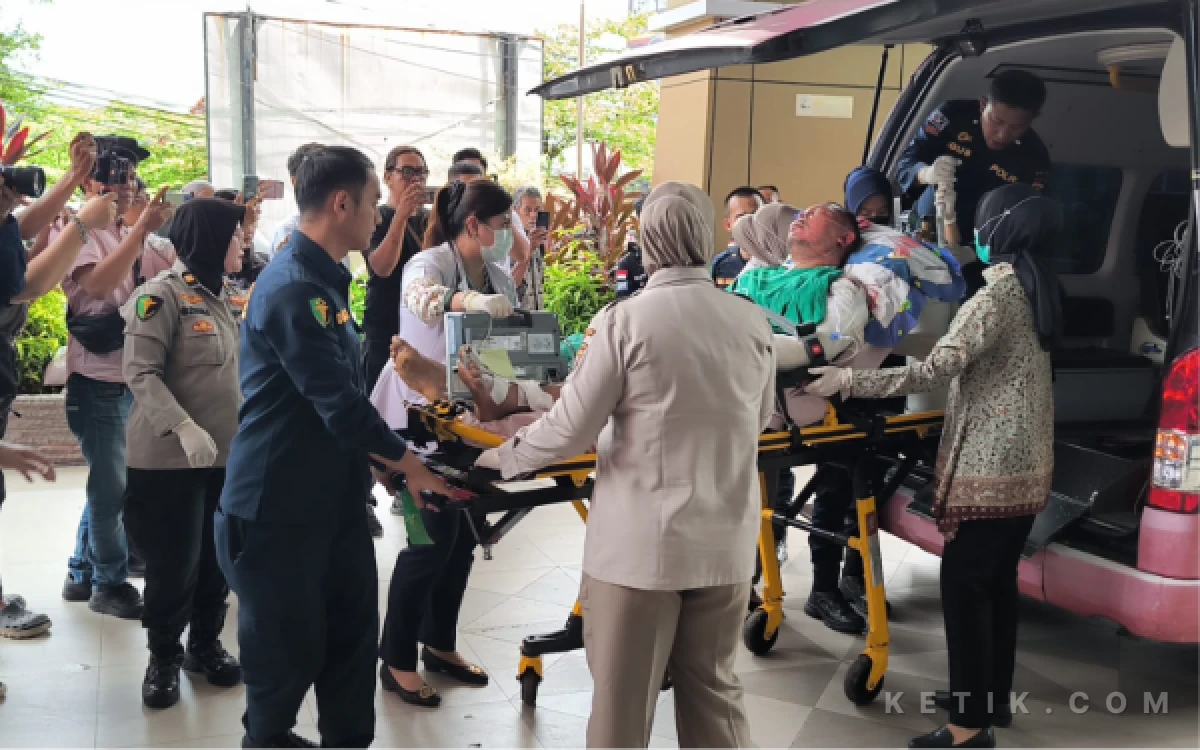 Thumbnail Berita - Evakuasi Korban Kecelakaan Maut Bus ALS: Satu Pasien Naik Helikopter, Dua Jalur Darat ke RS Bhayangkara